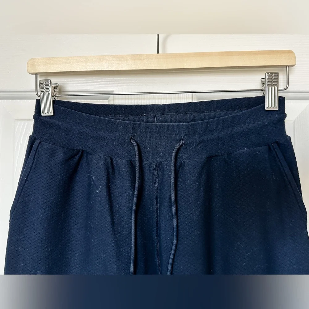Vuori Women’s Black Jogger Pants - Size X-Small